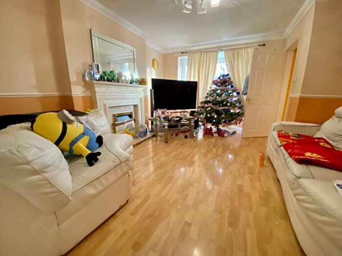 4 Bedroom Detached House For Sale In Beverley Way, Peterlee, Durham, SR8