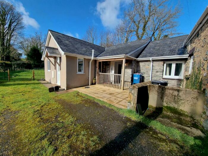 3 Bedroom Detached Bungalow To Rent In Bwthyn Coed Melys, Llandegfan, LL59