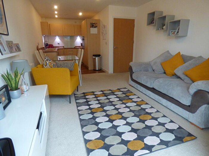 1 Bedroom Apartment To Rent In Bell Barn Road, Birmingham, B15