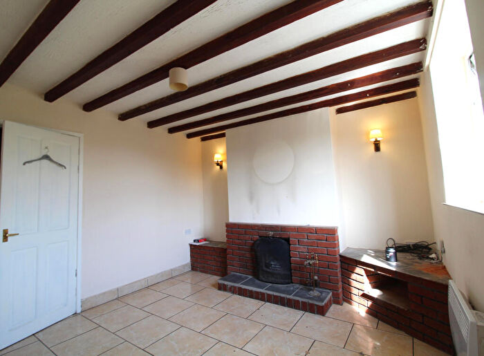 2 Bedroom Cottage To Rent In Ashby Road, Swadlincote, DE11