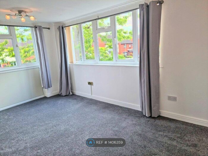 4 Bedroom Terraced House To Rent In Perch Avenue, Birmingham, B37