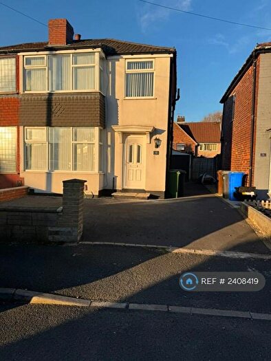 3 Bedroom Semi-Detached House To Rent In Sussex Drive, Droylsden, Manchester, M43