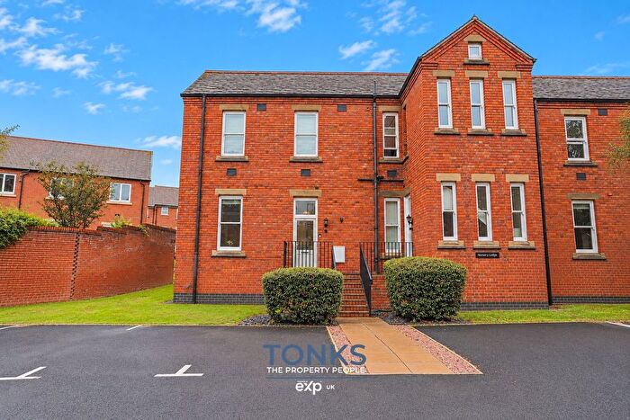 2 Bedroom Flat For Sale In Marshall Crescent, Stourbridge, DY8