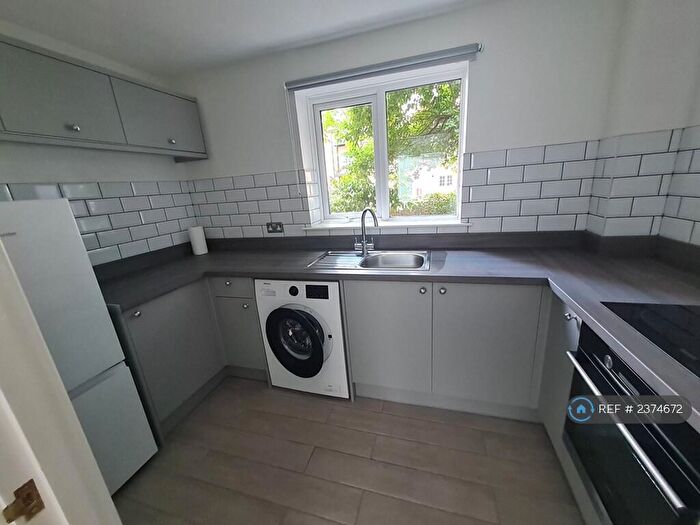 2 Bedroom Flat To Rent In Trinity Mews, Bury St. Edmunds, IP33