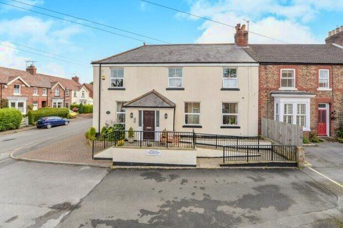 2 Bedroom Flat To Rent In Black Horse House, Middlesbrough, TS9