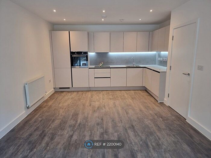 2 Bedroom Flat To Rent In Eastern Avenue, Ebbsfleet Valley, DA10