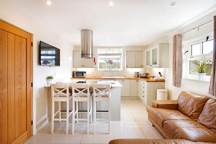 3 Bedroom Garage / Parking To Rent In Collard Dove, Blythe Bridge Road, Caverswall, ST11