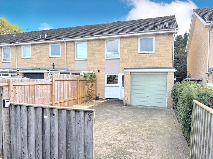 3 Bedroom End Of Terrace House To Rent In Estcote Road, Cirencester, Gloucestershire, GL7
