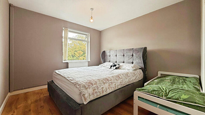 1 Bedroom Flat For Sale In Flat, Oak Court, Pinkhams Twist, Bristol, BS14