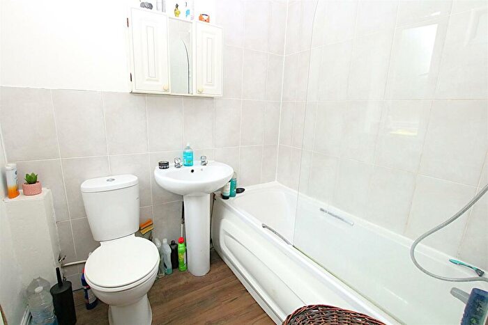 1 Bedroom End Of Terrace House For Sale In Linacre Close, Watermeadow, NN3