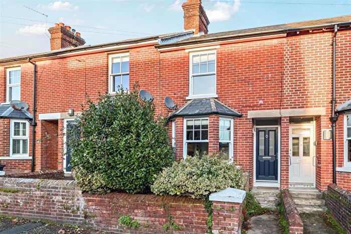 2 Bedroom Terraced House For Sale In Kirdford Road, Arundel, BN18