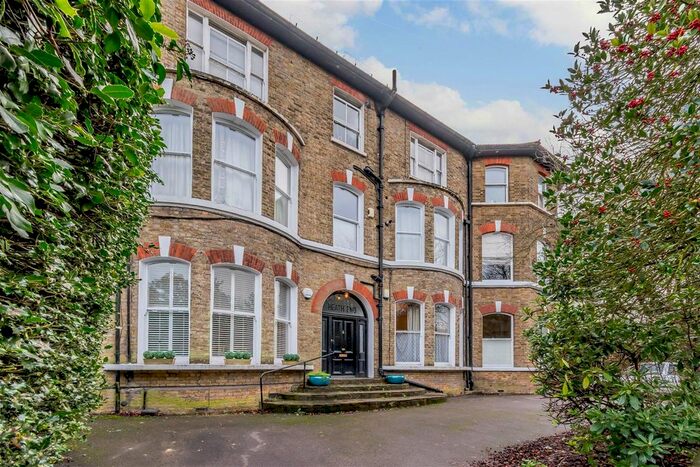 1 Bedroom Flat To Rent In Bromley Lane, Chislehurst, BR7