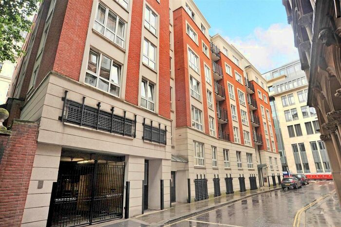 Garage / Parking To Rent In Little Britain, London, EC1A