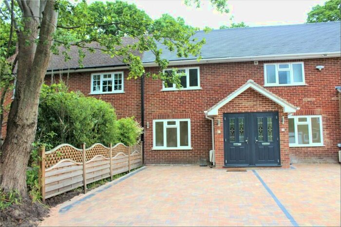 2 Bedroom Terraced House To Rent In Conway Drive, Farnborough, GU14