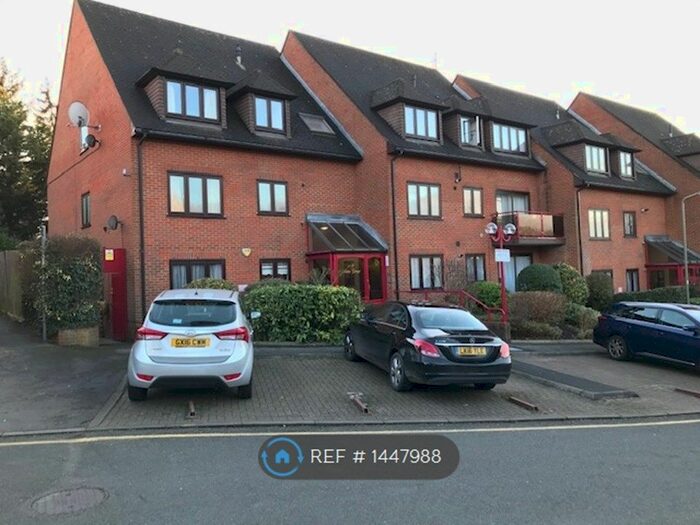 1 Bedroom Flat To Rent In Arden Grange, London, N12