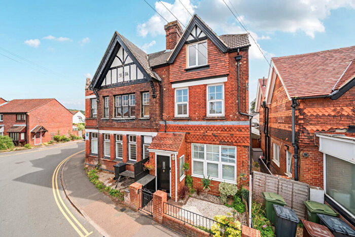 4 Bedroom Semi-Detached House For Sale In Station Road, Shalford, GU4