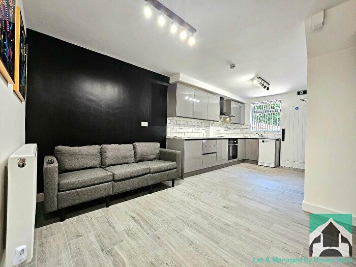 5 Bedroom Terraced House To Rent In Unity Place, Dawlish Road, Birmingham, B29