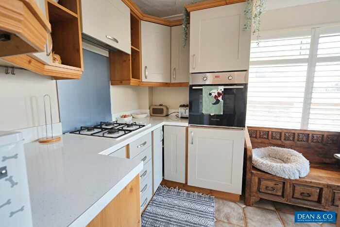 2 Bedroom Flat For Sale In Sherbourne Road, Hove, East Sussex, BN3