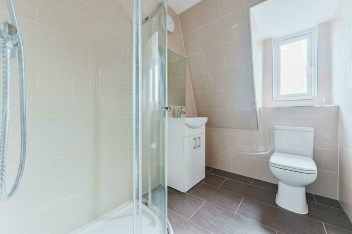 1 Bedroom Flat To Rent In Uxbridge Road, Hatch End, Pinner, HA5