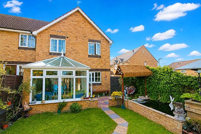 3 Bedroom Semi-Detached House For Sale In Bristow Road, Beddington, CR0