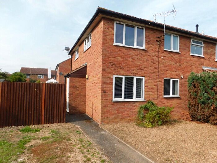 1 Bedroom End Of Terrace House To Rent In Wainwright, Peterborough, Cambridgeshire, PE4