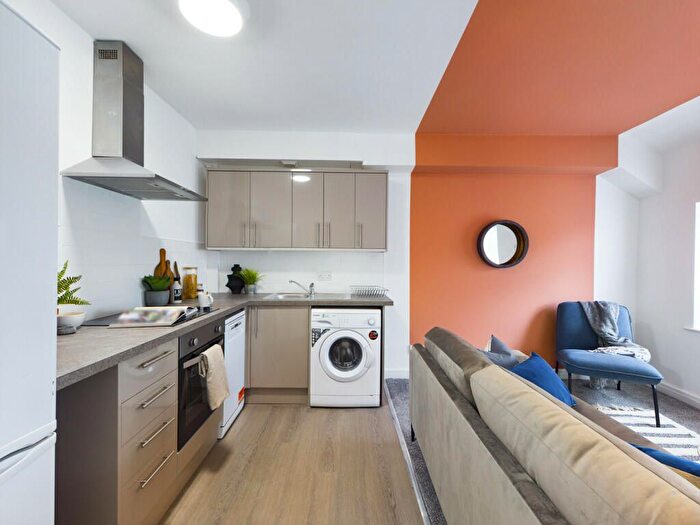 6 Bedroom Flat To Rent In Brae Street, Liverpool, L7