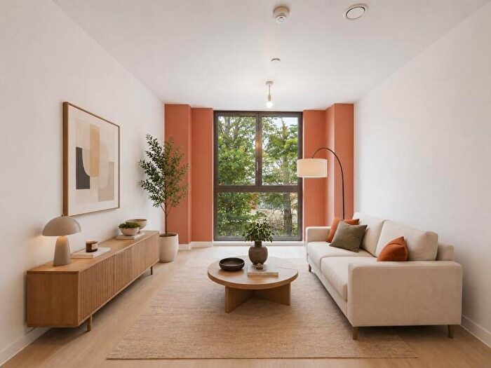 1 Bedroom Apartment To Rent In Trafford Gardens :: Old Trafford, M16
