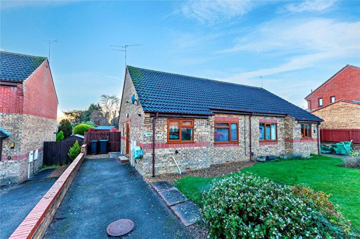 2 Bedroom Bungalow For Sale In Harris Close, Raunds, Wellingborough, Northamptonshire, NN9