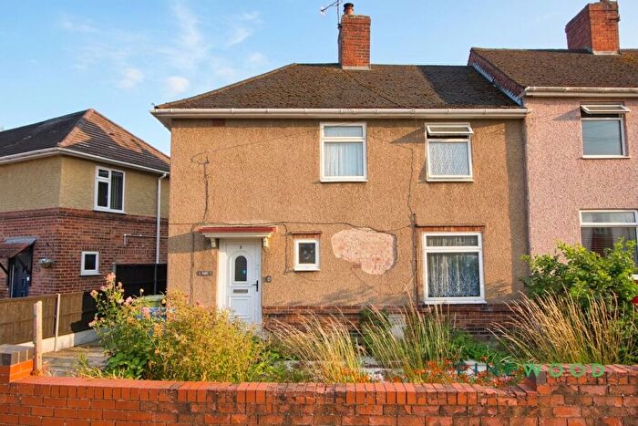 3 Bedroom End Of Terrace House For Sale In Poolsbrook View, Poolsbrook, S43