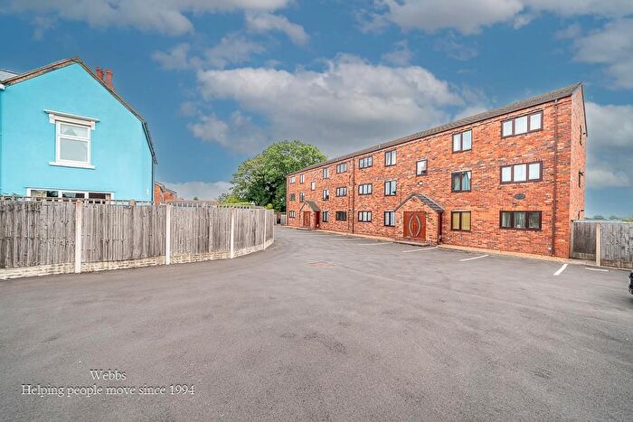 2 Bedroom Flat For Sale In Sadler Road, Walsall, WS8