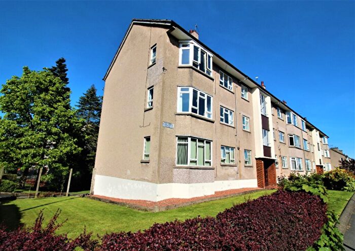 2 Bedroom Flat To Rent In Dorchester Court, Dorchester Place, Glasgow, G12