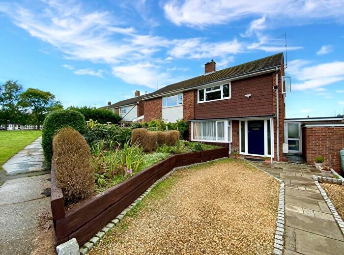 3 Bedroom Property To Rent In Clifton Green, Aylesbury, HP19