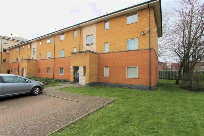2 Bedroom Flat To Rent In Orton Grove, Enfield, EN1