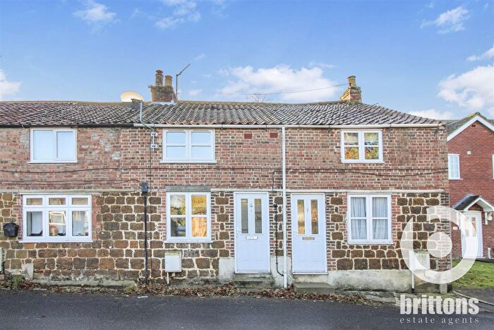 2 Bedroom Cottage For Sale In Chapel Lane, West Winch, PE33