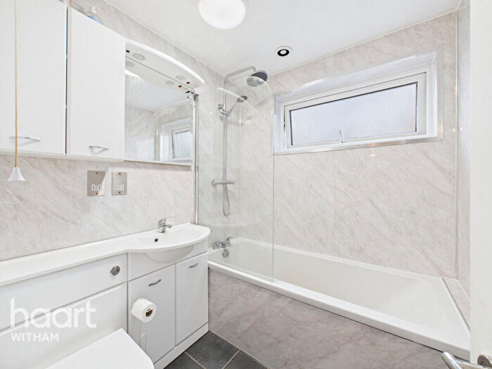 4 Bedroom Terraced House For Sale In Conrad Road, Witham, CM8