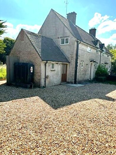 3 Bedroom Semi-Detached House To Rent In Winterbourne Bassett, SN4