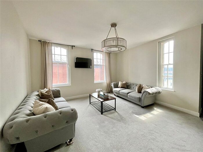 2 Bedroom Flat For Sale In Waterloo House, Newcastle Upon Tyne, Tyne And Wear, NE1