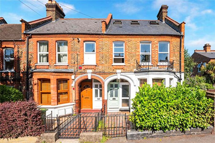 2 Bedroom Flat For Sale In Mersey Road, Walthamstow, London, E17