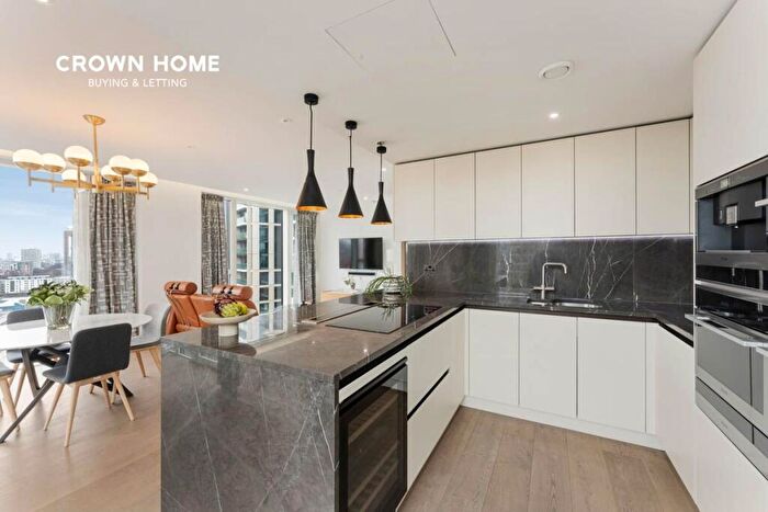 2 Bedroom Apartment To Rent In Admiralty House, Vaughan Way, London Dock, Wapping, E1W