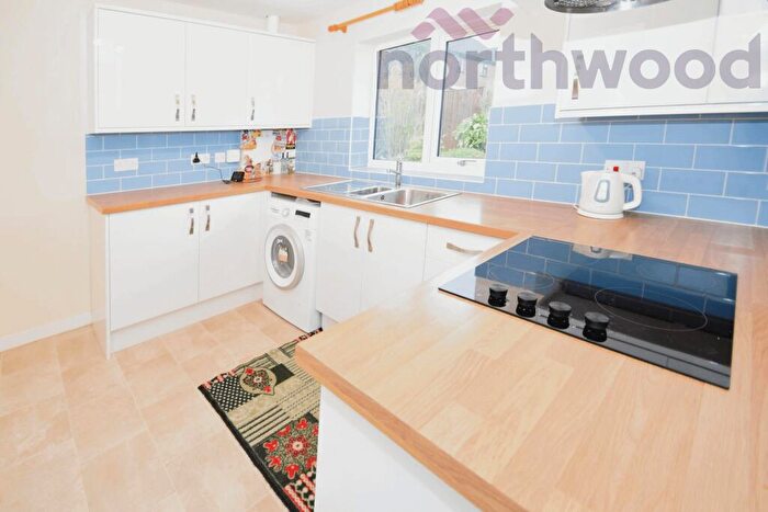 2 Bedroom Bungalow To Rent In Rostwold Way, Norwich, NR3