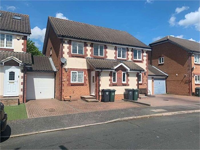 3 Bedroom Terraced House To Rent In Barnwell Road, Dartford, DA1