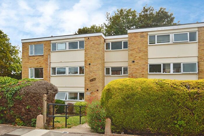 2 Bedroom Flat To Rent In Mount Pleasant, St Albans, AL3