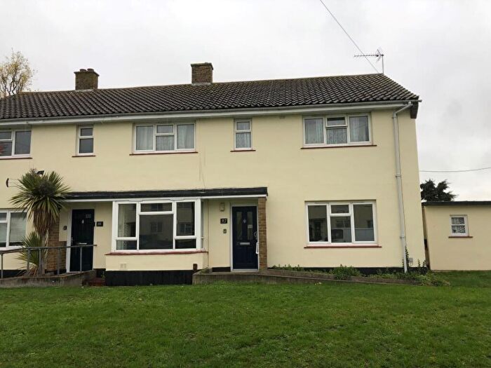 2 Bedroom Flat For Sale In St. Johns Avenue, Sittingbourne, Kent, ME10