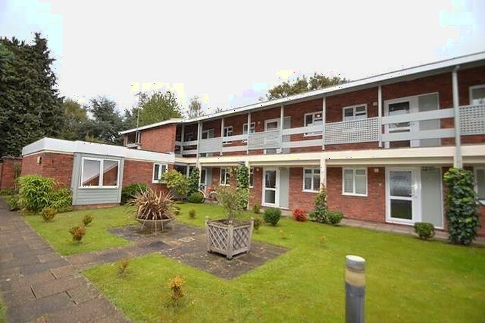 1 Bedroom Maisonette To Rent In Cross Lanes, Guildford, GU1