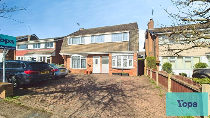 4 Bedroom Detached House For Sale In Burton Manor Road, Stafford, ST17