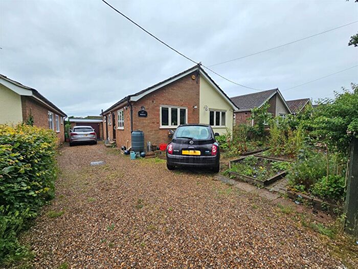 2 Bedroom Detached Bungalow For Sale In Post Office Road, Little Plumstead, Norwich, NR13