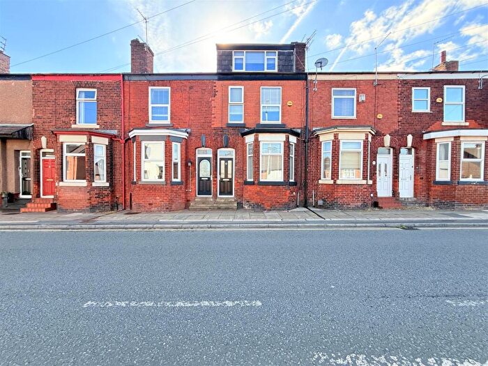 4 Bedroom Terraced House For Sale In Cheetham Hill Road, Dukinfield, SK16