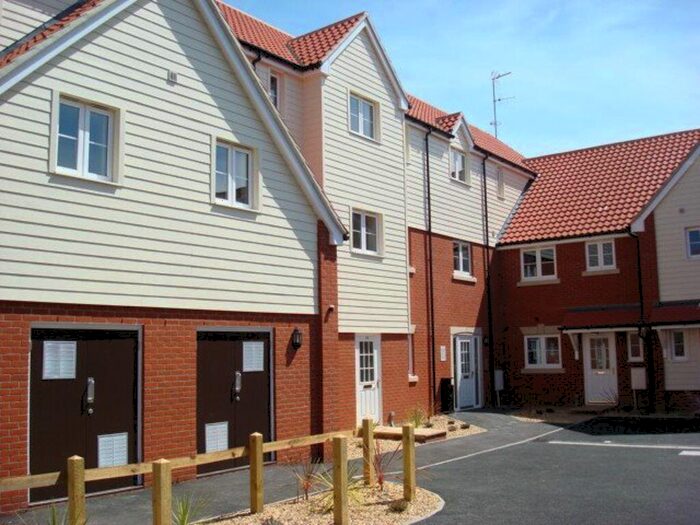 2 Bedroom Flat To Rent In Metis Place, Ipswich, IP1