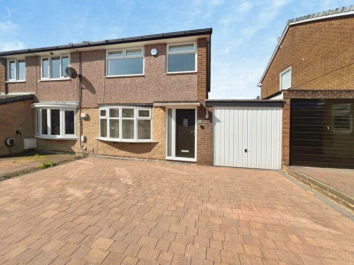3 Bedroom Semi-Detached House To Rent In Thornham Drive, Sharples, Bolton, BL1