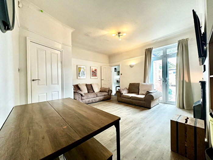 3 Bedroom End Of Terrace House For Sale In Claremont Road, Great Moor, Stockport, SK2